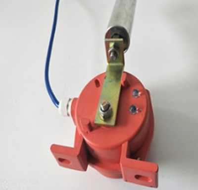 TLP-100-145防爆兩級(jí)跑偏開(kāi)關(guān)、TLP-120-130刮板機(jī)用兩級(jí)跑偏開(kāi)關(guān)廠家