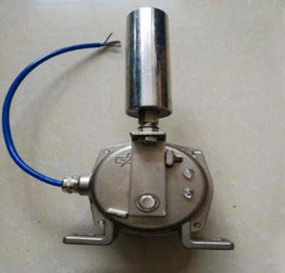 XTBP-20皮帶跑偏檢測器、XTD-A-3KG7F自動復(fù)位兩極跑偏開關(guān)價(jià)格優(yōu)惠